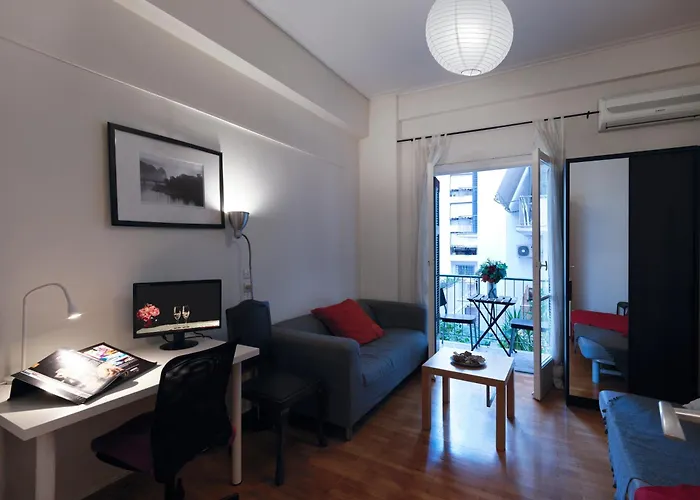 Pagrati Central Flat, 5' To Metro, 12' To Panathenaic Stadium