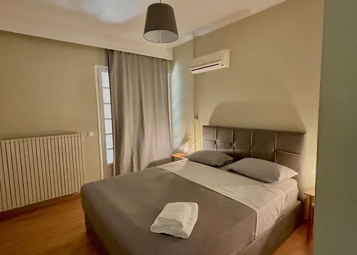 Comfort And Sunny Apartment, Marousi Oaka Stadium Neratziotissa
